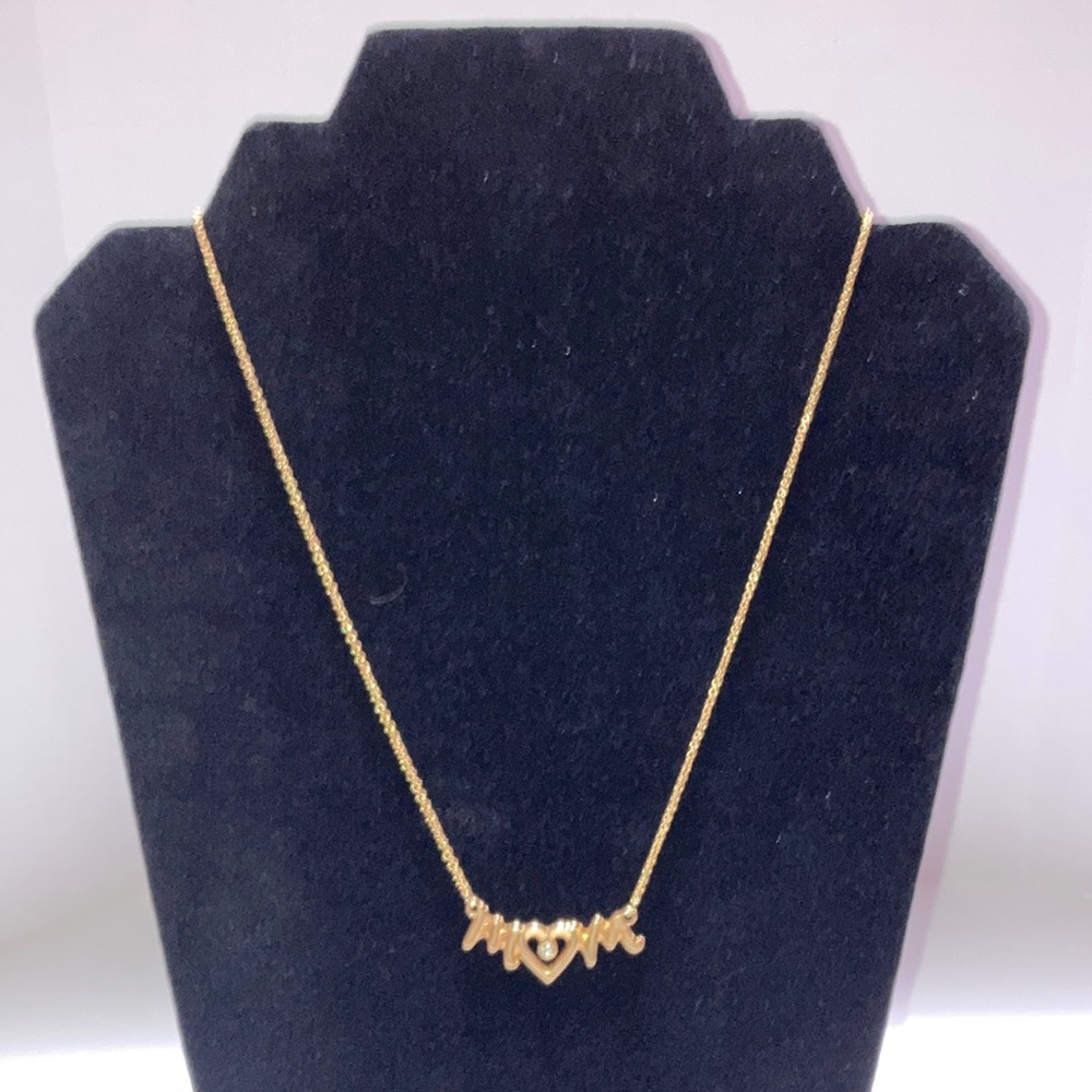 Gold-tone 18 inch Mom necklace